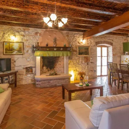 Karmen 3 * Пореч